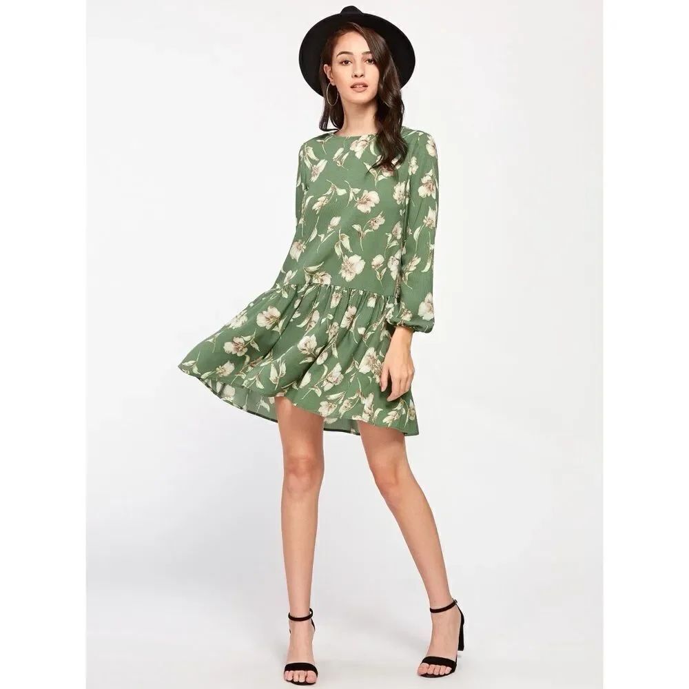 ✨HP✨Flower Print Lantern Sleeve Drop Waist Dress✨